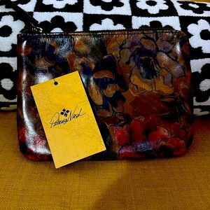 Patricia Nash Wristlet 🌸